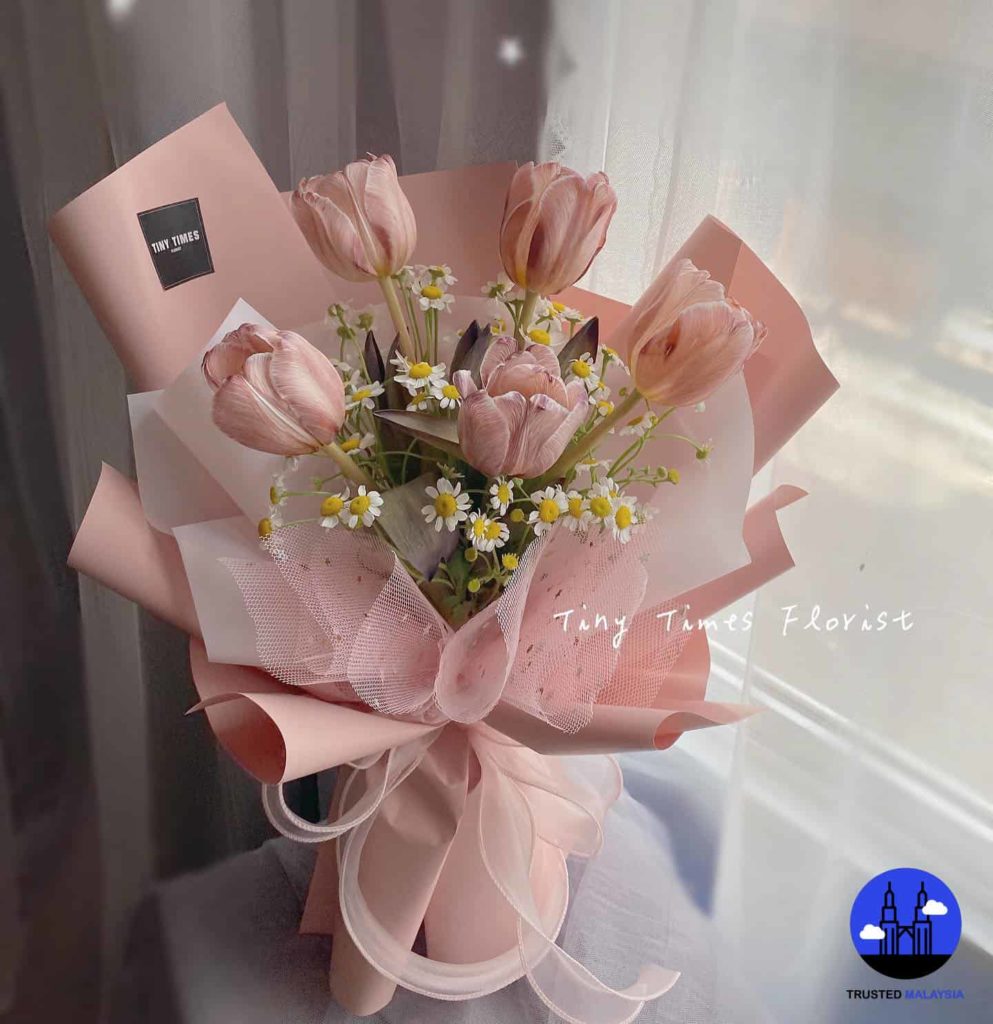 Tiny Time Florist's Bouquet