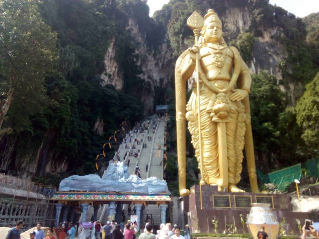 Admire and take photos of Lord Murugan’s statue