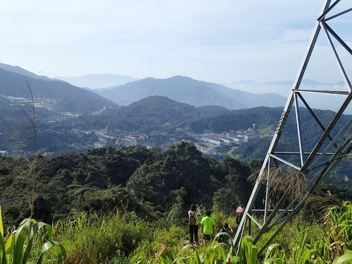 Conquer Gunung Jasar image 1