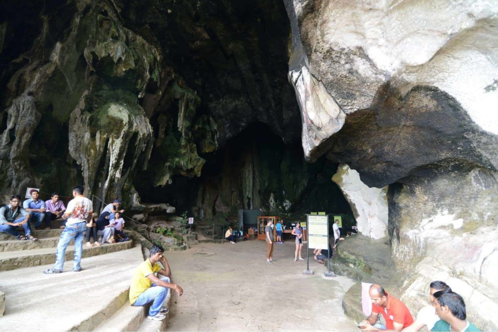 Explore the three main caves image 1