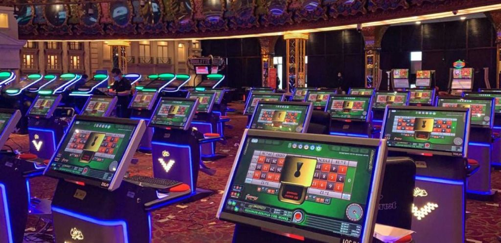 Try your luck at Casino de Genting